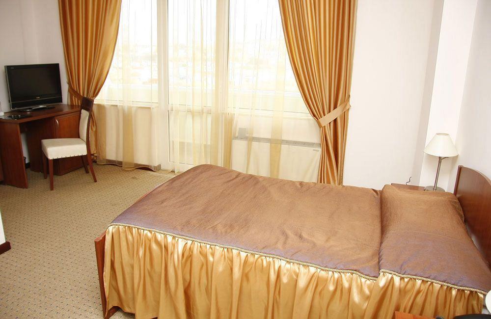 Cruise Hotel Tbilisi Esterno foto