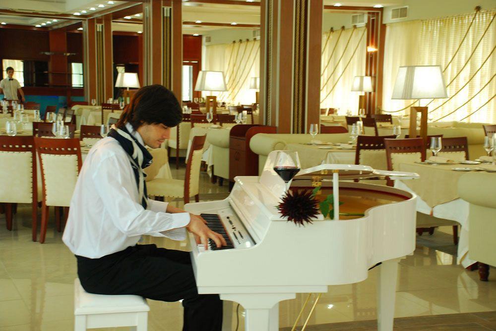 Cruise Hotel Tbilisi Esterno foto