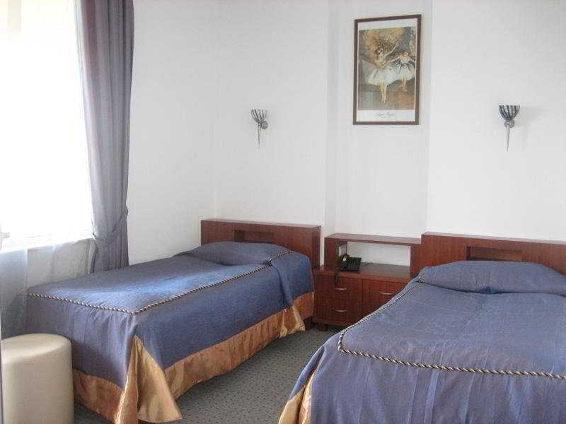 Cruise Hotel Tbilisi Esterno foto